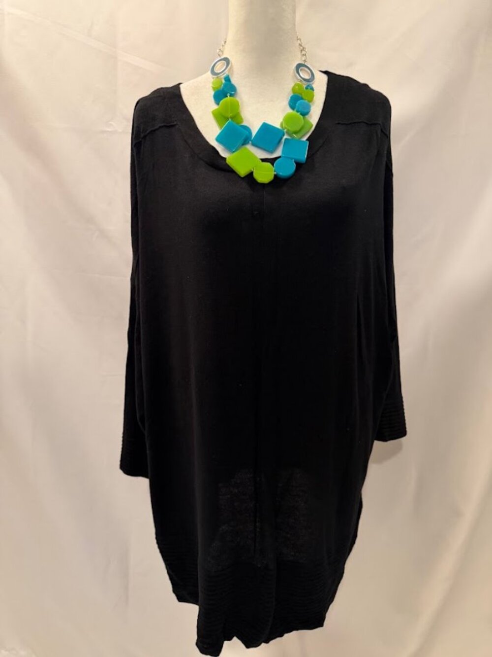 NWOT CYRUS Black Top (Viscose/Nylon/Cotton) with 3/4 Sleeves - 3x